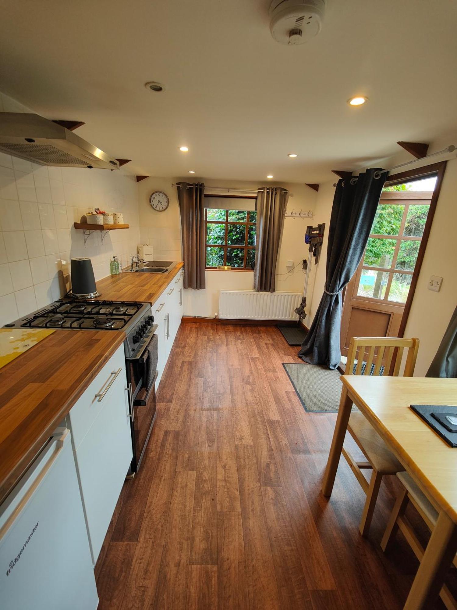 The Garden Lodge Llynclys Extérieur photo