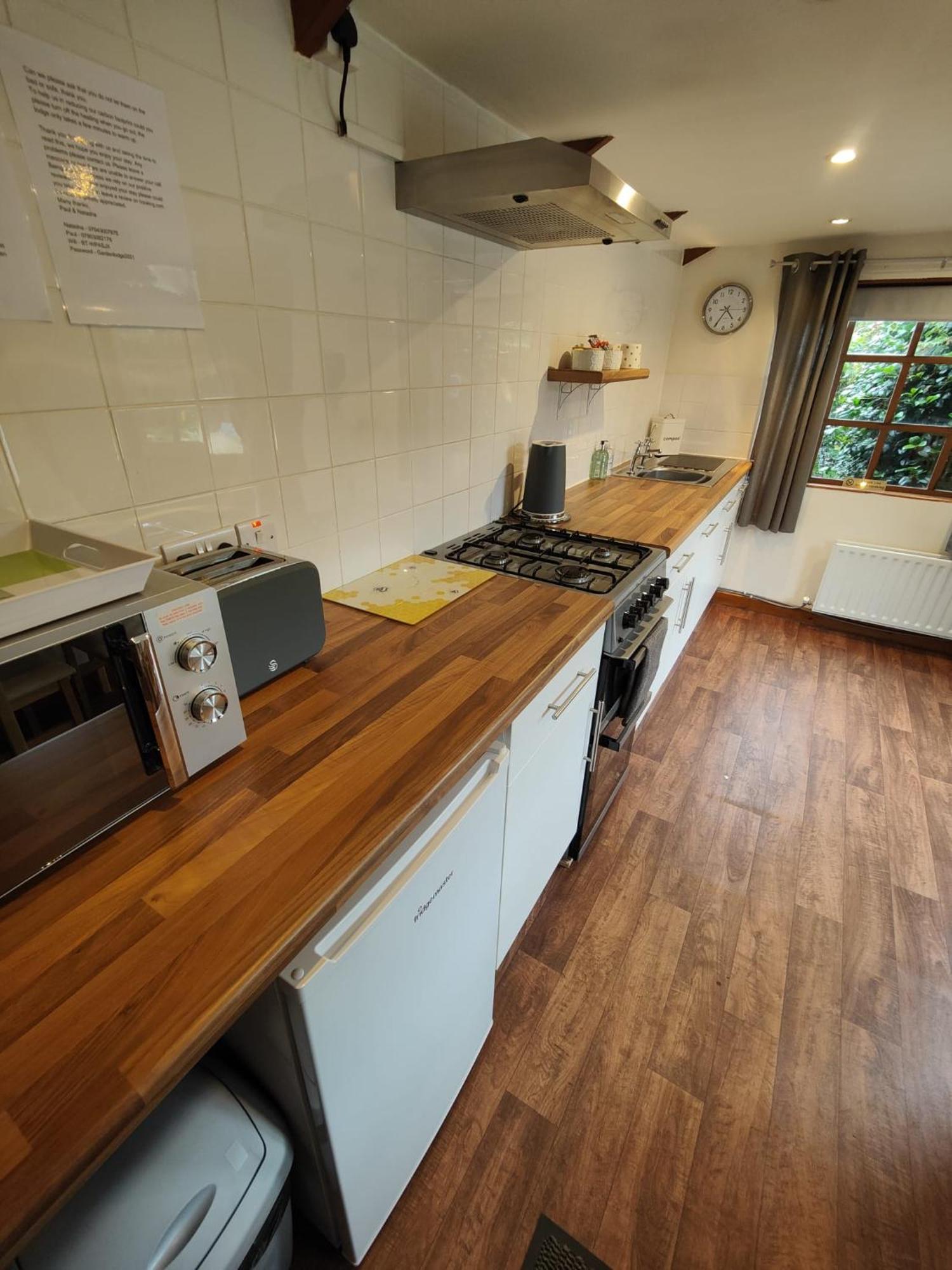 The Garden Lodge Llynclys Extérieur photo