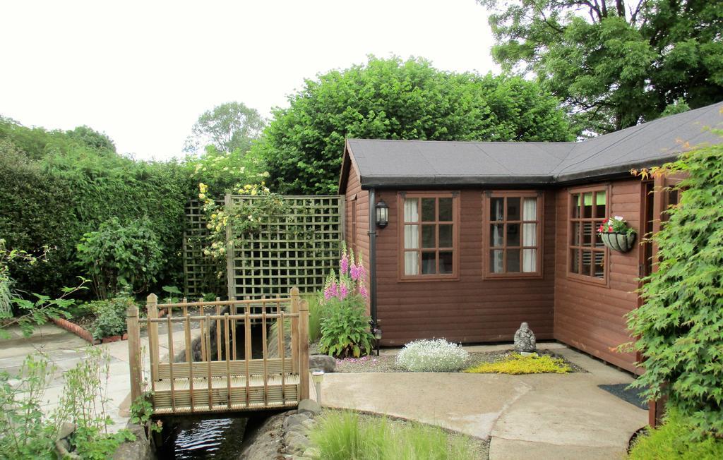 The Garden Lodge Llynclys Extérieur photo