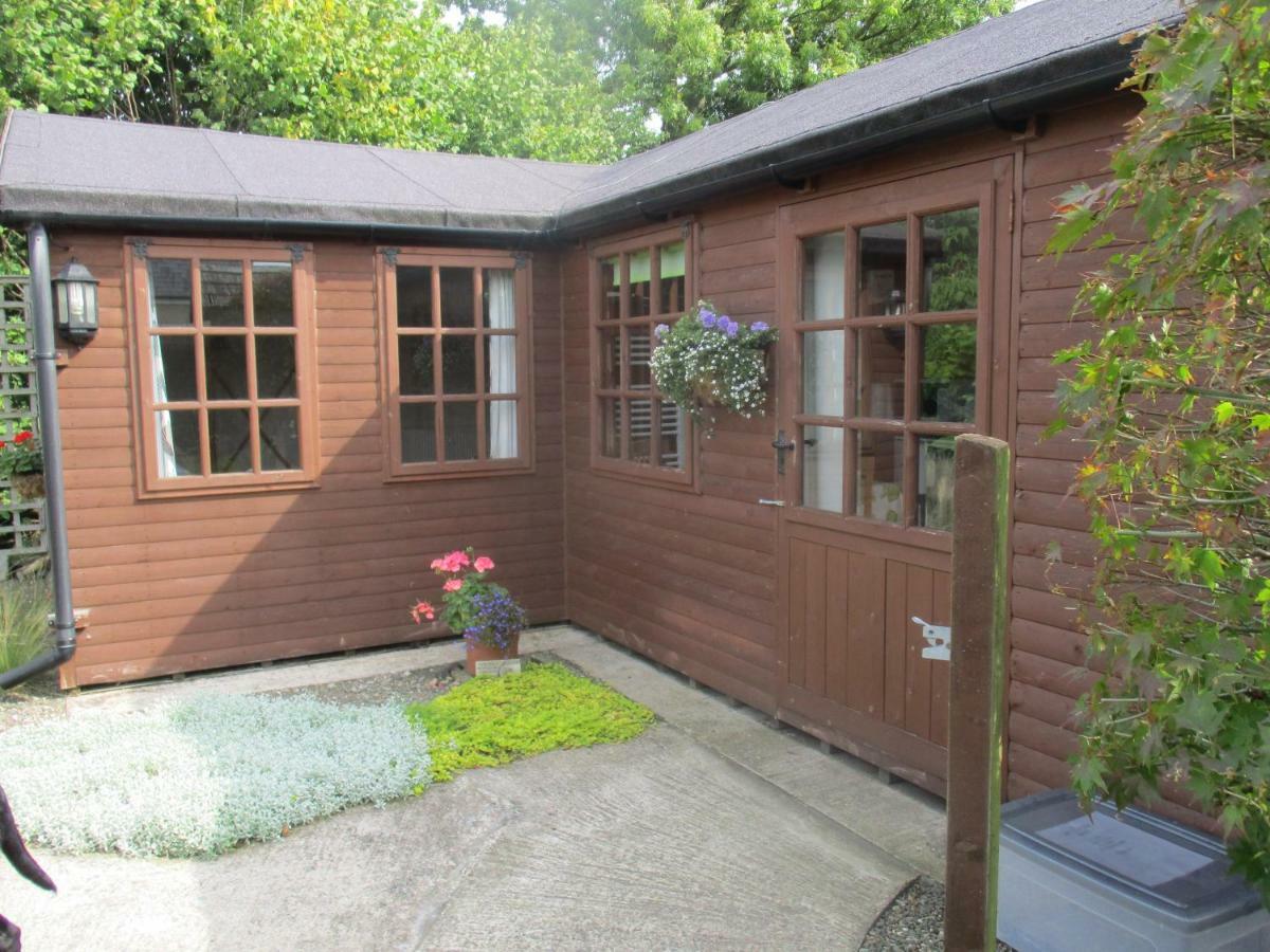 The Garden Lodge Llynclys Extérieur photo