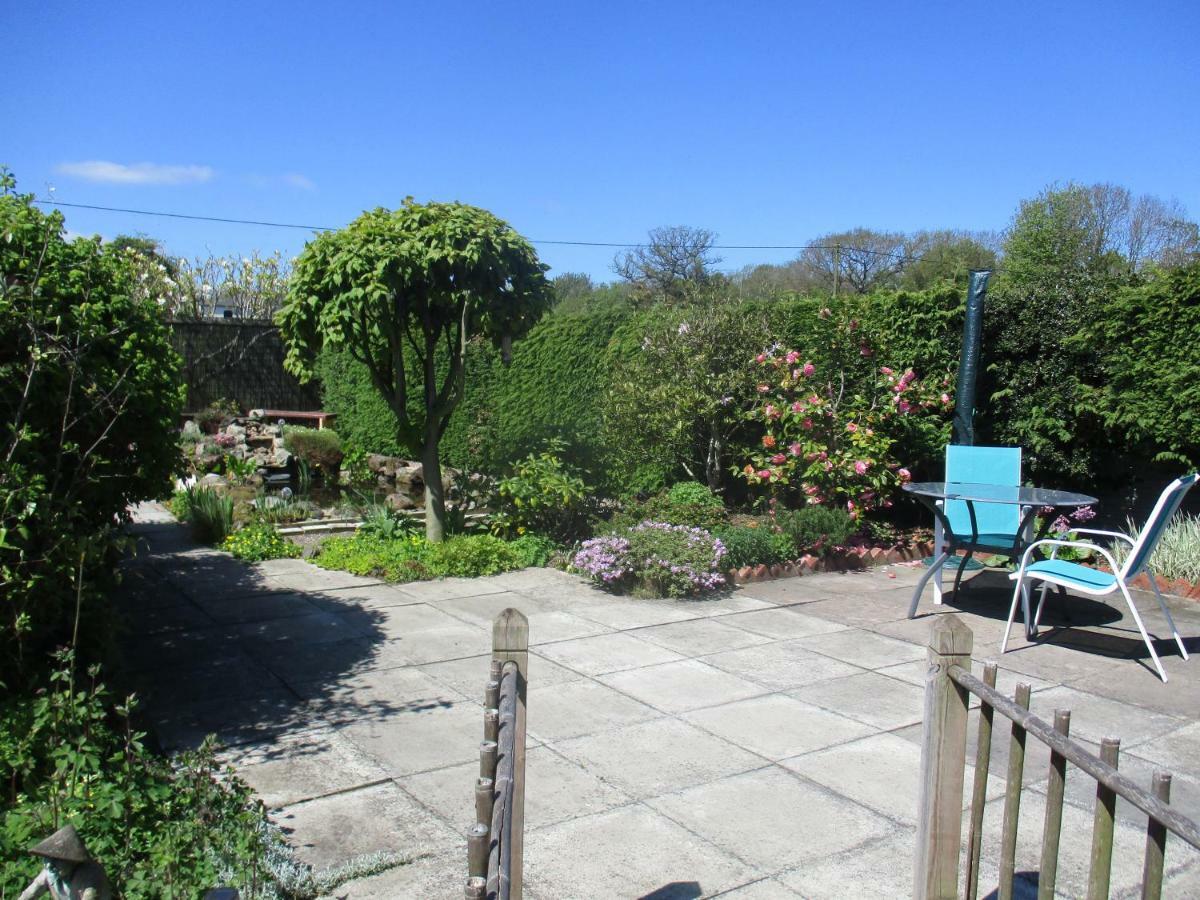 The Garden Lodge Llynclys Extérieur photo